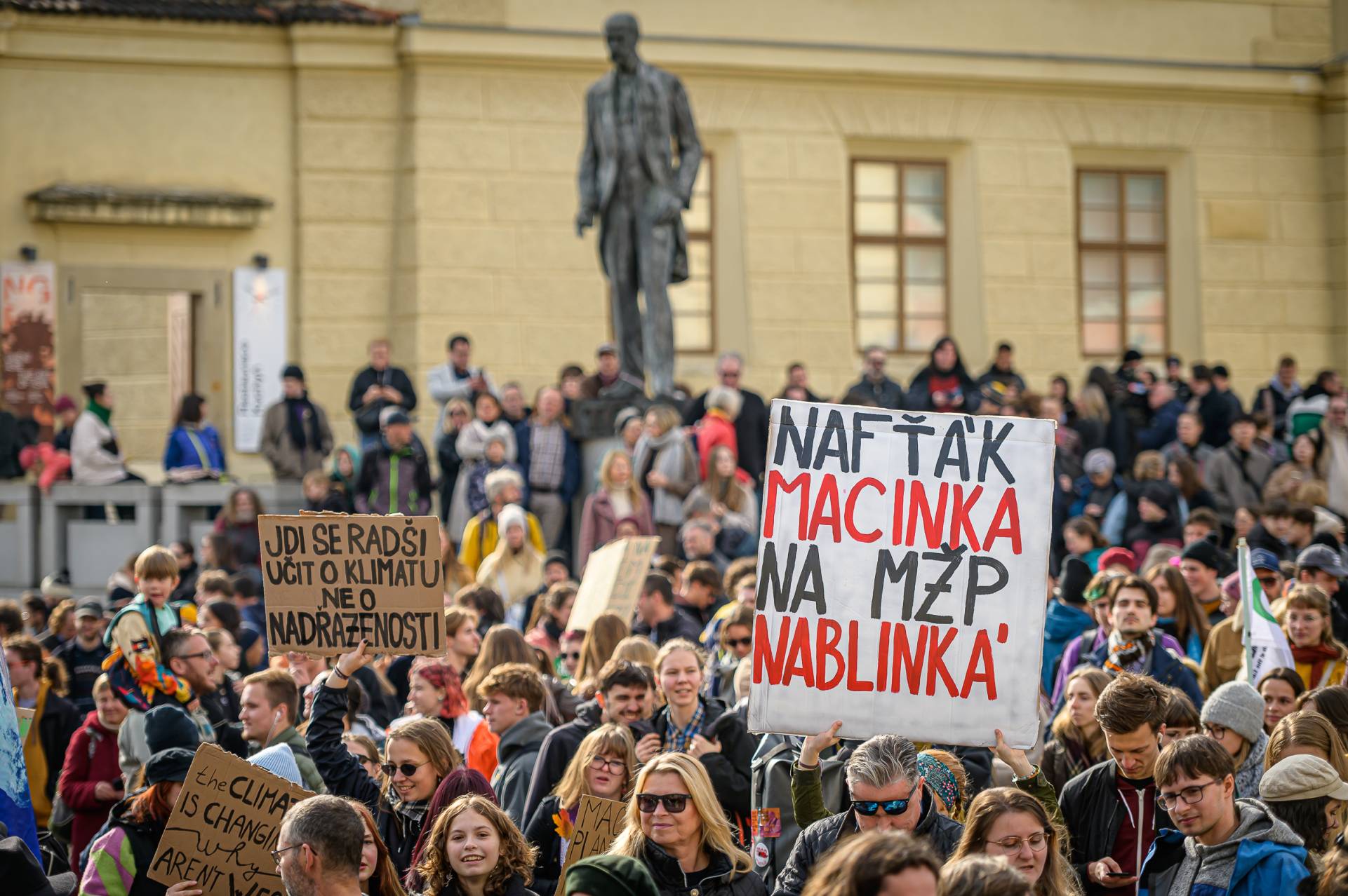 2025 10 19 mzp macinka hradcanske nam 2400px zwl 0806